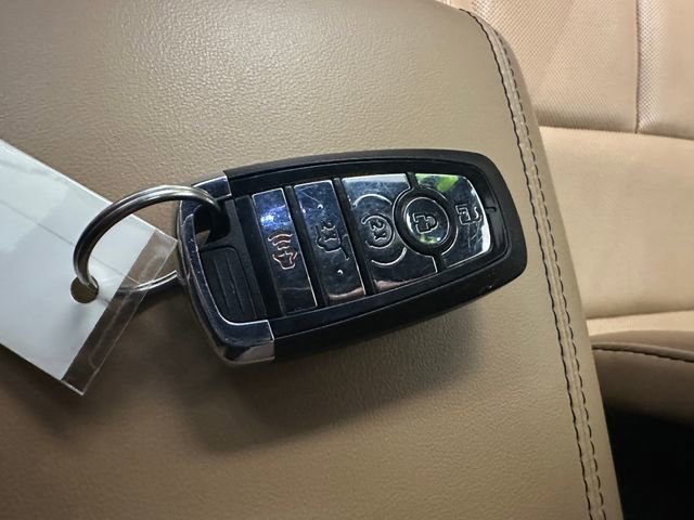 Used 2022 Lincoln Corsair Reserve w/ Equipment Group 201A image 19