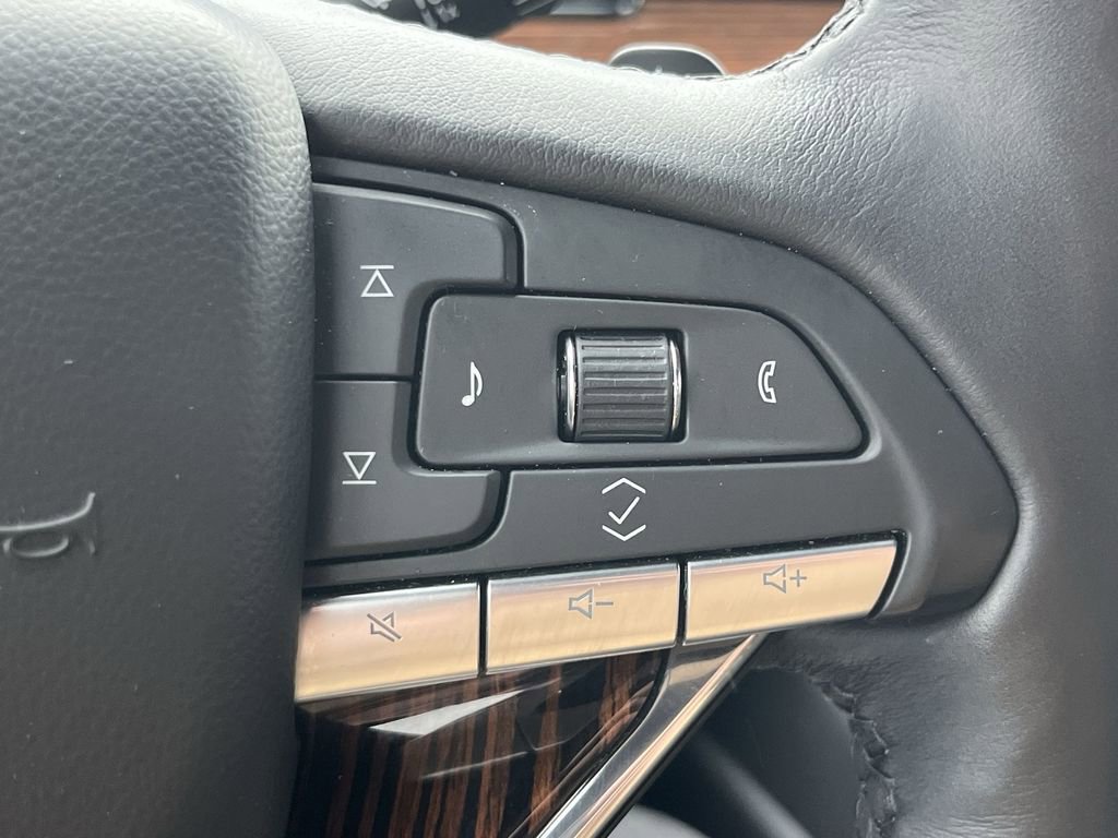 Used 2023 Cadillac Escalade ESV Premium Luxury w/ LPO, Radiant Package image 41