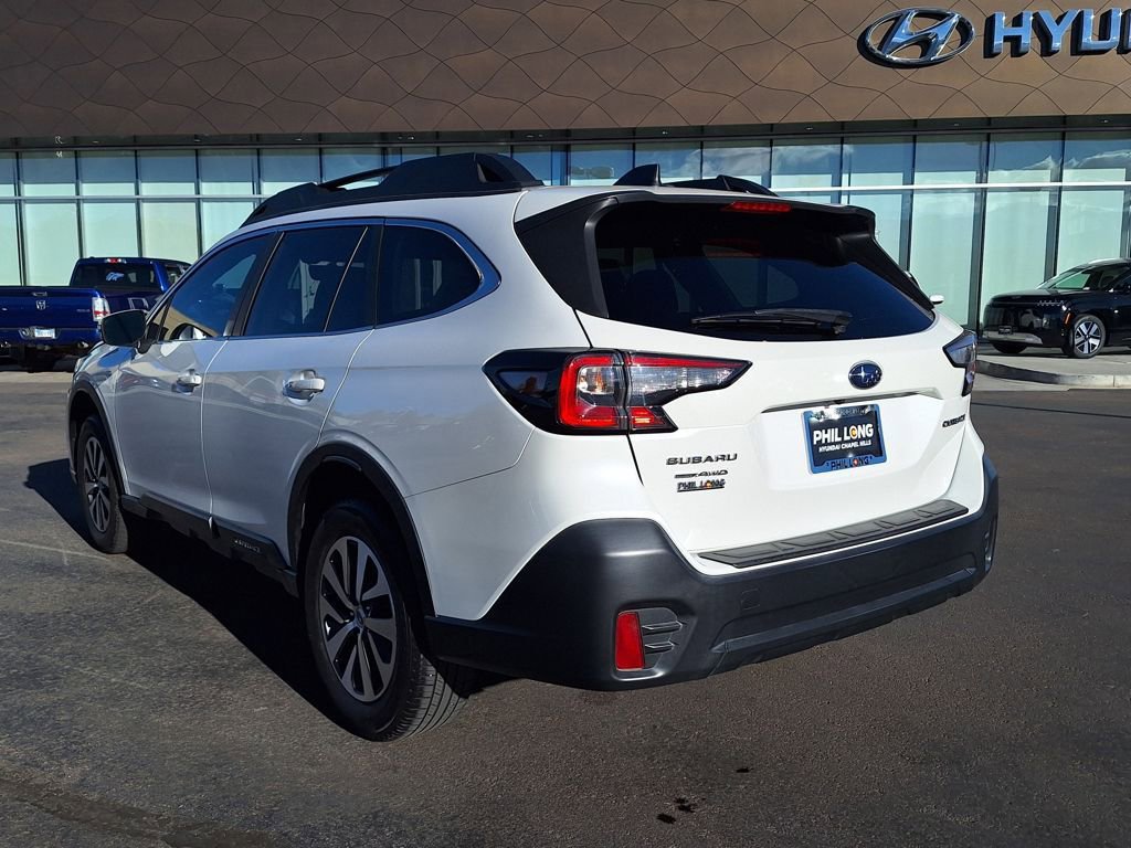 Used 2022 Subaru Outback Premium image 5