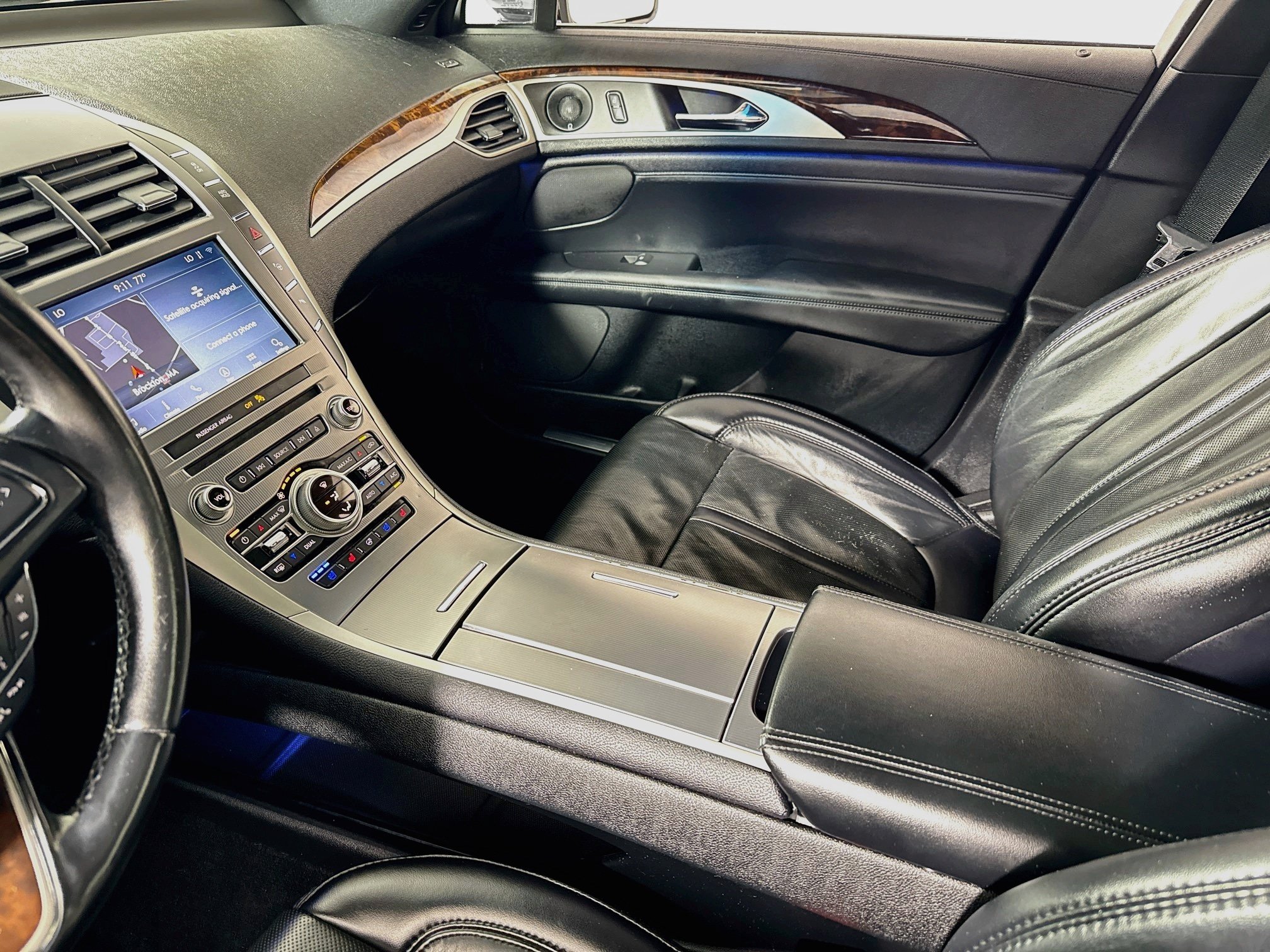 Used 2020 Lincoln MKZ Reserve w/ Elements Package AWD/4WD image 27