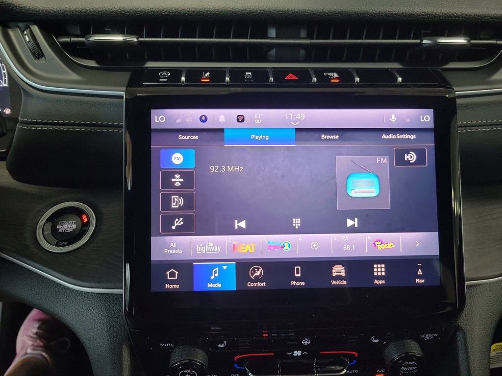 New 2025 Jeep Grand Cherokee Limited image 22