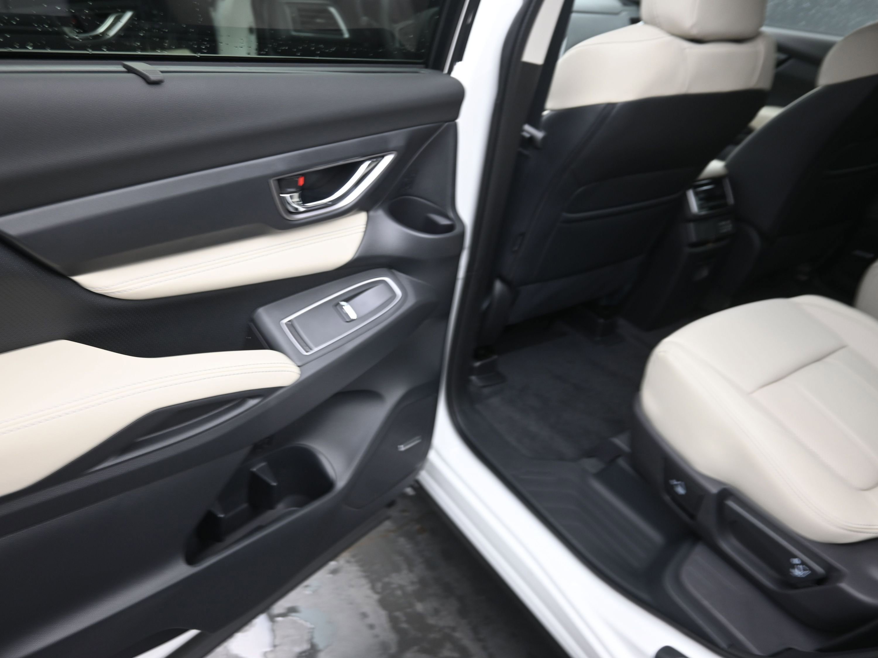 Certified 2025 Subaru Ascent Limited image 17