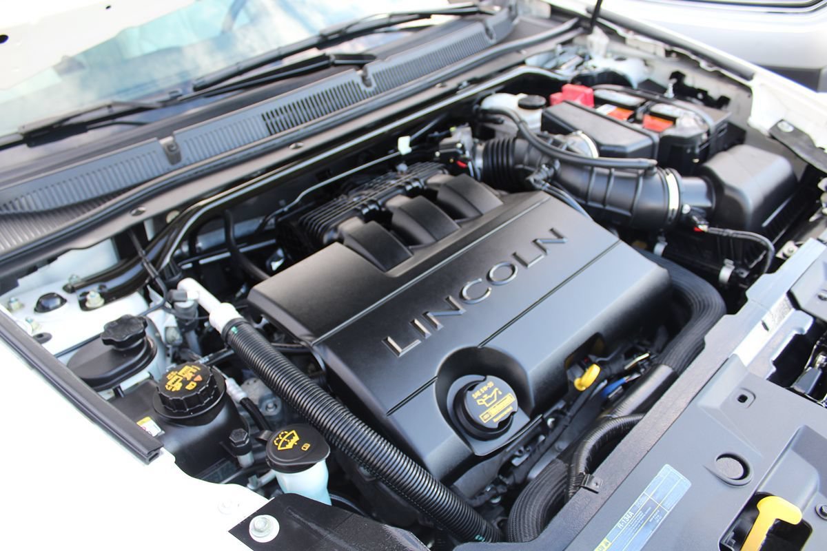 Used 2011 Lincoln MKS w/ 101A Rapid Spec Order Code FWD image 31