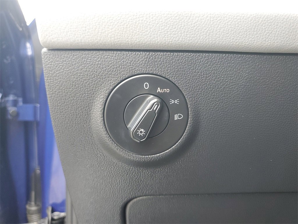 Used 2022 Volkswagen Taos SE image 66