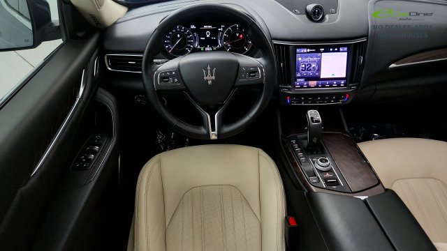 Used 2023 Maserati Levante GT AWD/4WD image 58