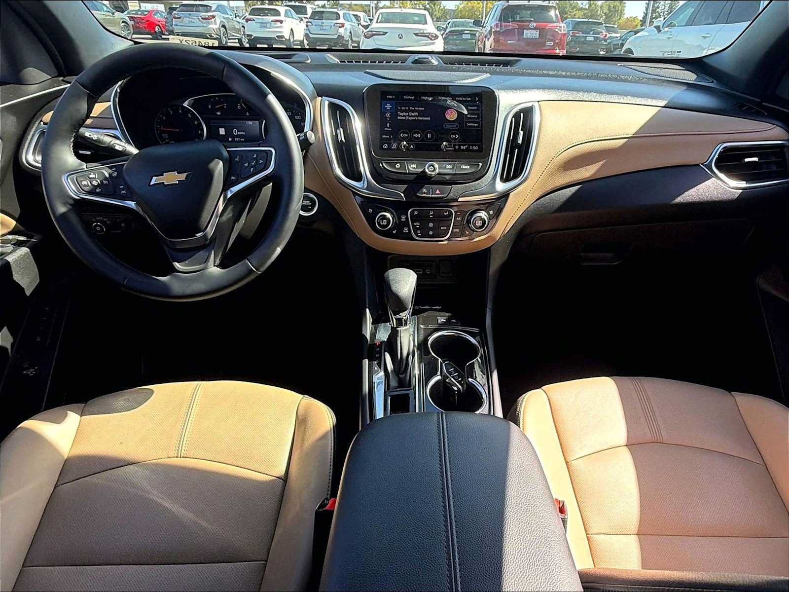 Used 2024 Chevrolet Equinox Premier AWD/4WD image 16