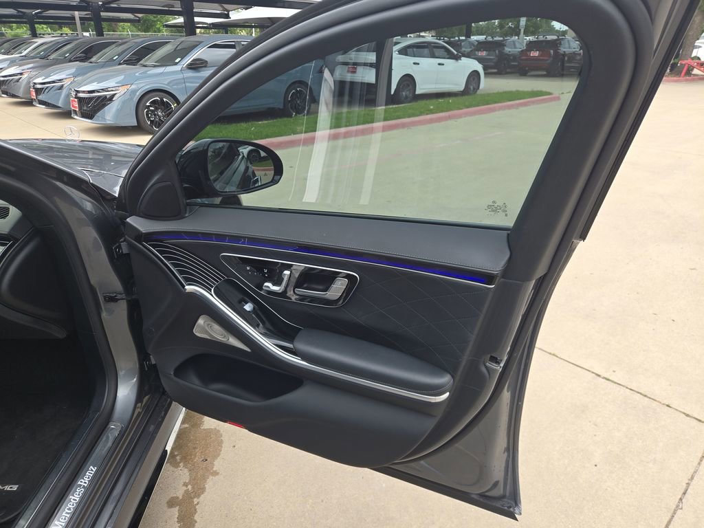 Used 2023 Mercedes-Benz S 500 4MATIC w/ AMG Line image 21