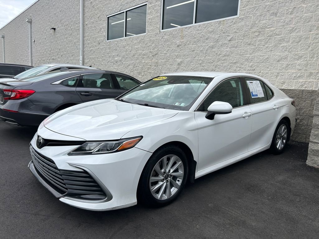 Used 2022 Toyota Camry LE FWD image 30