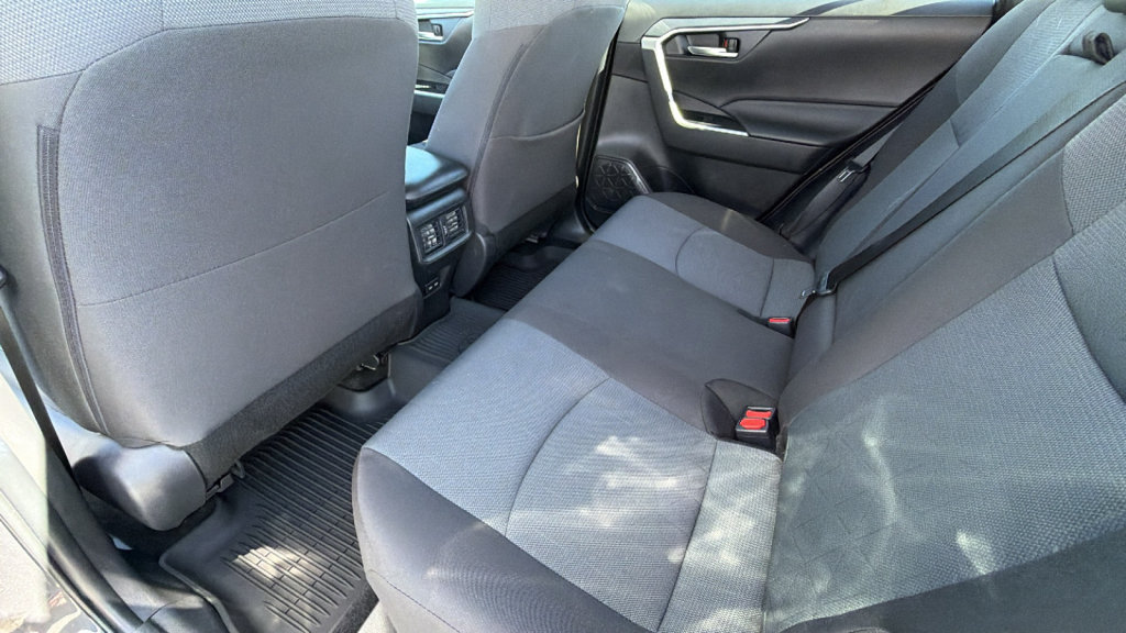 Certified 2025 Toyota RAV4 XLE AWD/4WD image 24