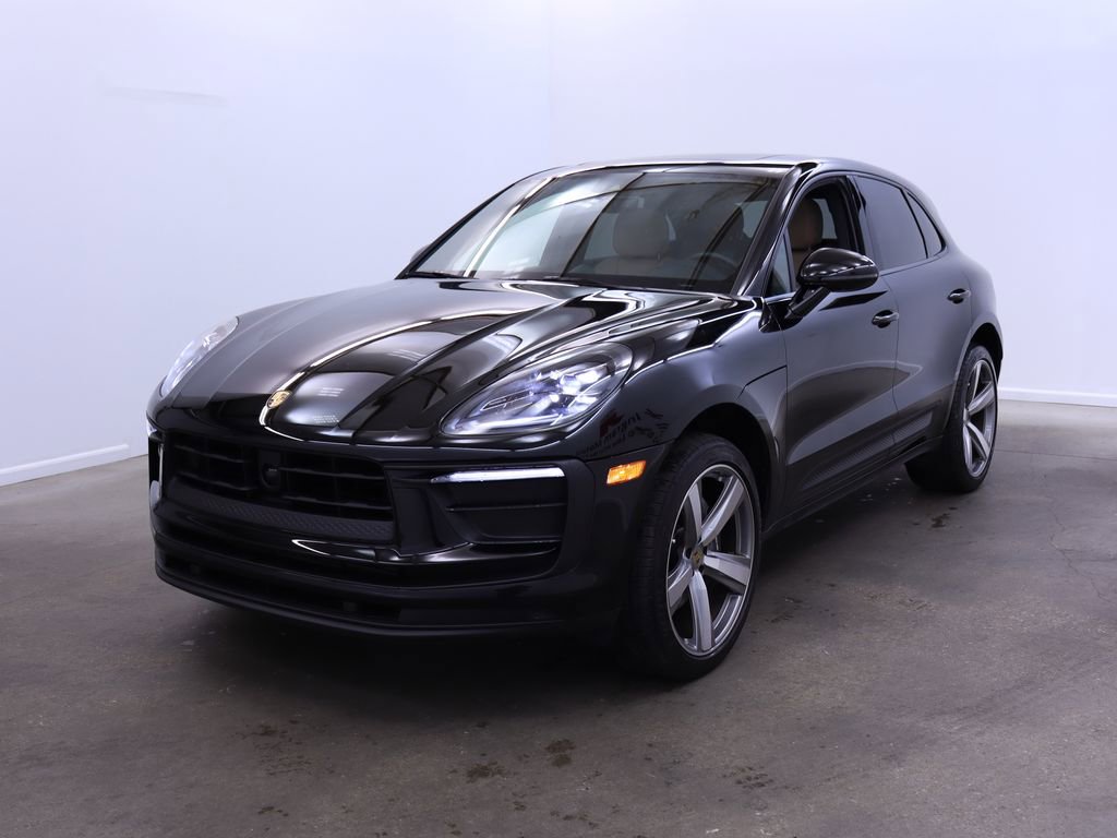 New 2024 Porsche Macan image 1