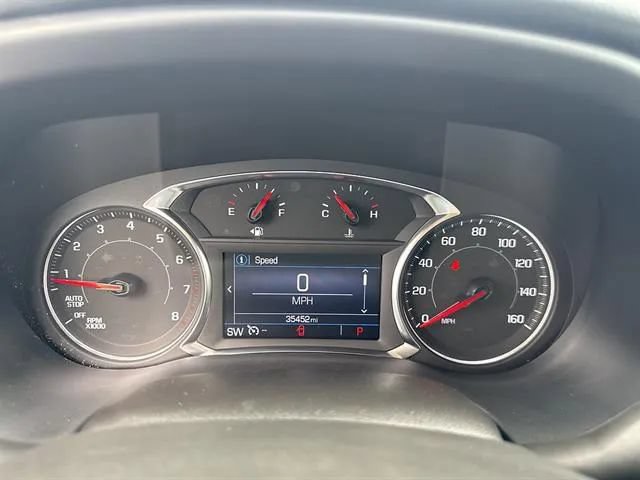 Used 2023 GMC Acadia SLE w/ Driver Convenience Package FWD image 11
