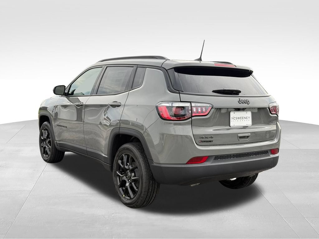 New 2026 Jeep Compass Latitude AWD/4WD image 3
