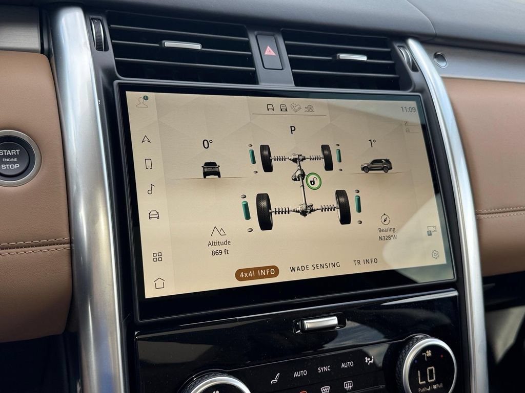 New 2026 Land Rover Discovery Limited Edition AWD/4WD image 17