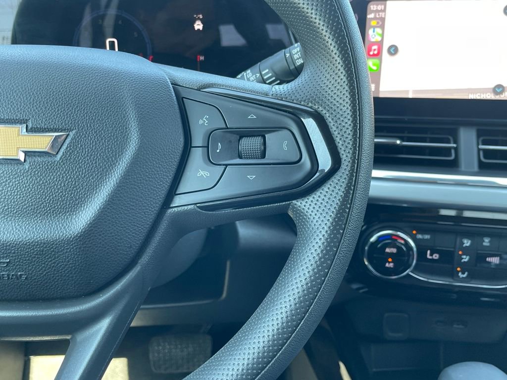 Used 2025 Chevrolet Trax LT image 20