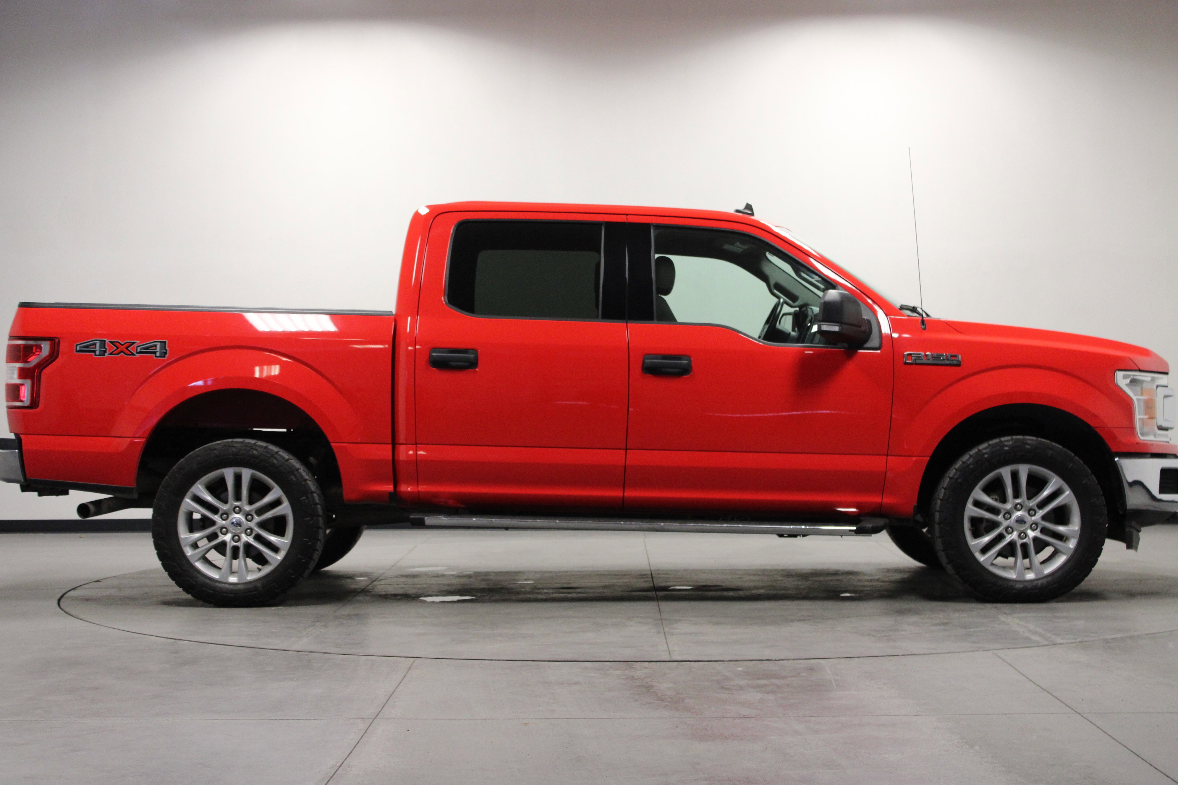 Used 2019 Ford F150 XLT w/ Equipment Group 301A Mid image 3