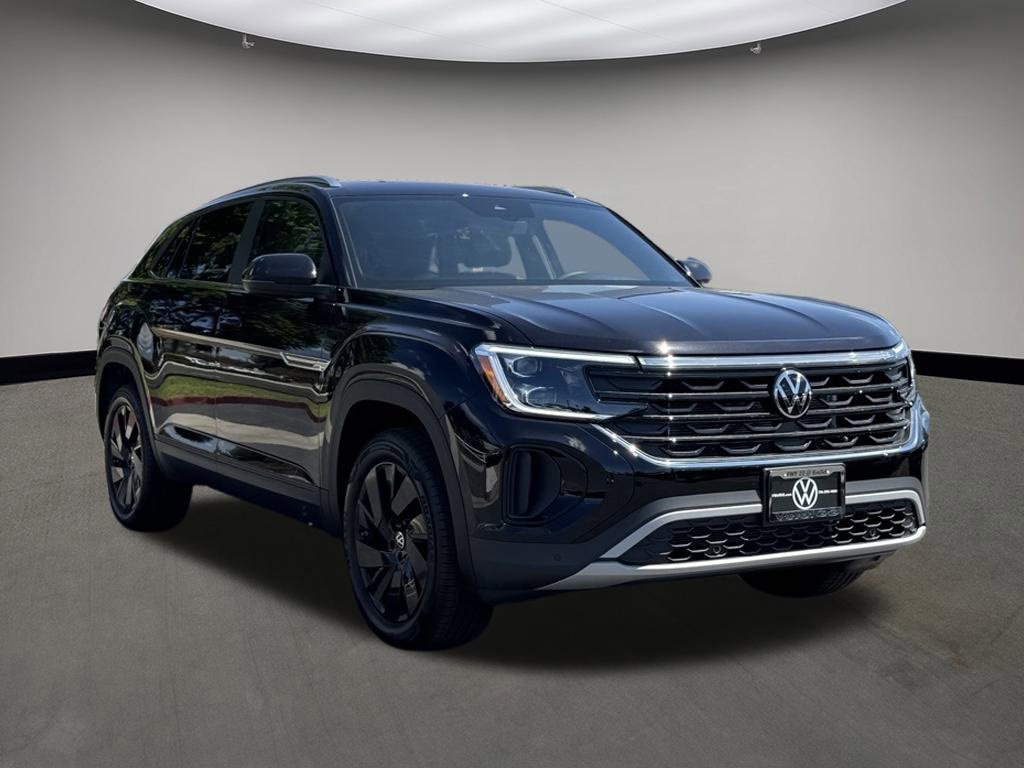 New 2026 Volkswagen Atlas Cross Sport SE image 1