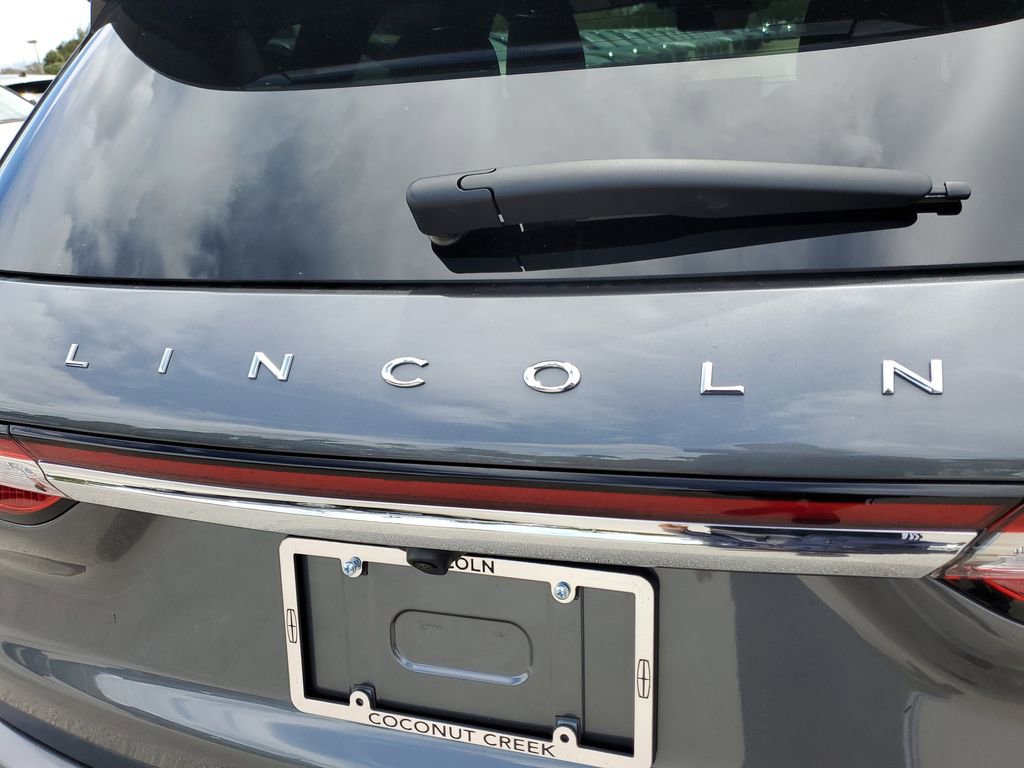 Certified 2023 Lincoln Corsair Reserve w/ Equipment Group 201A image 5