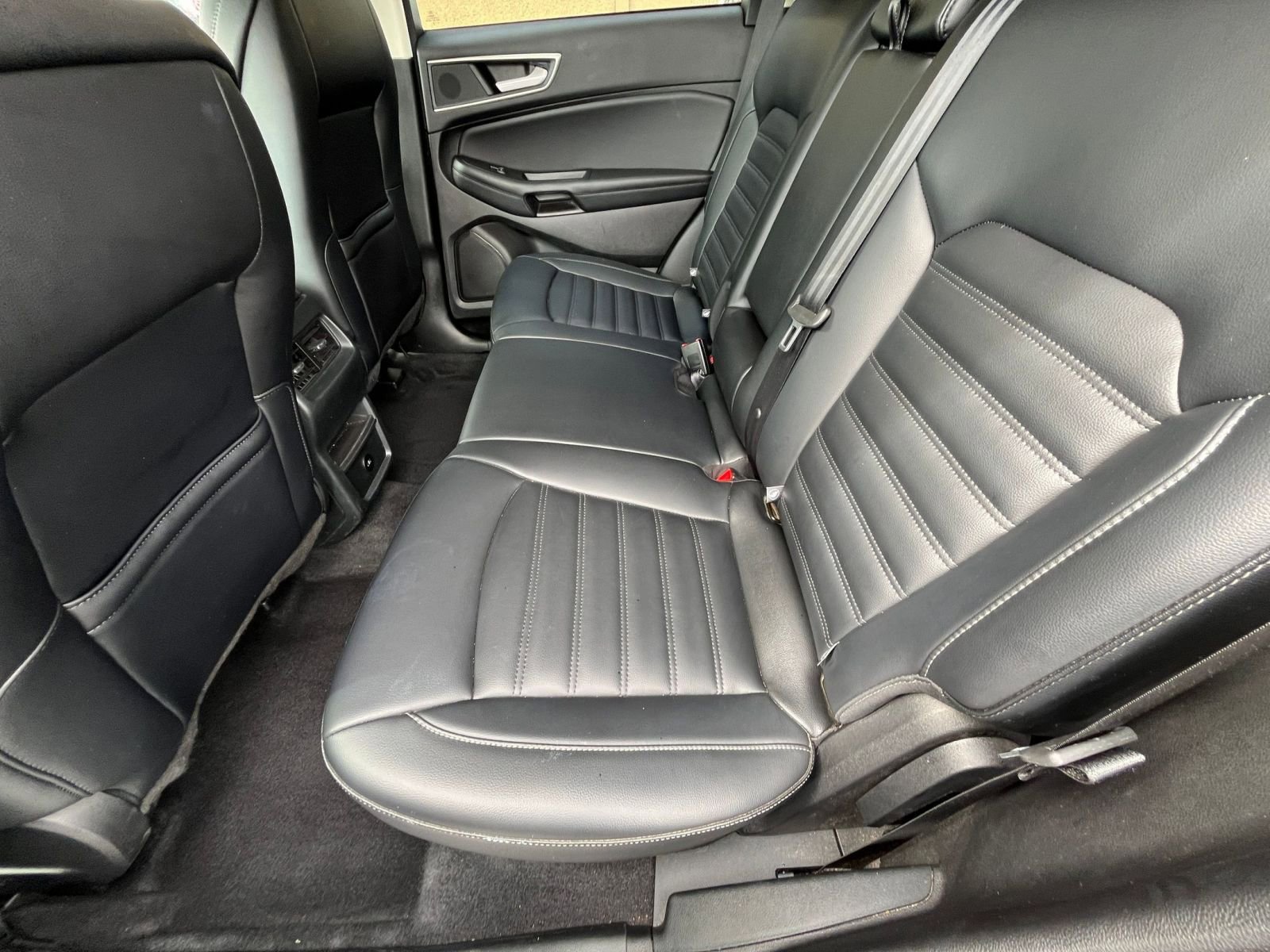 Used 2024 Ford Edge SEL image 25