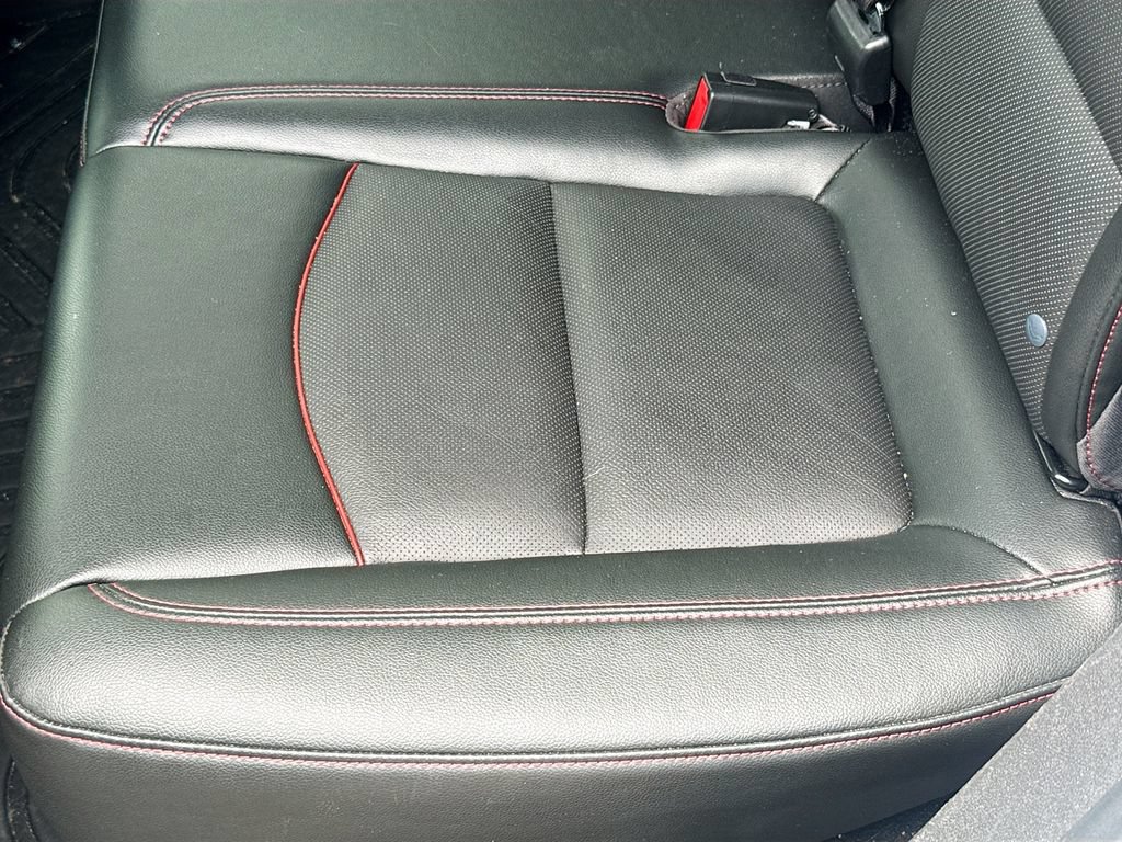 Used 2022 Chevrolet Equinox RS w/ RS Leather Package FWD image 22