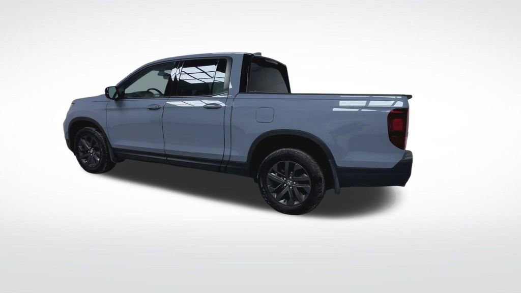 Used 2023 Honda Ridgeline Sport image 6