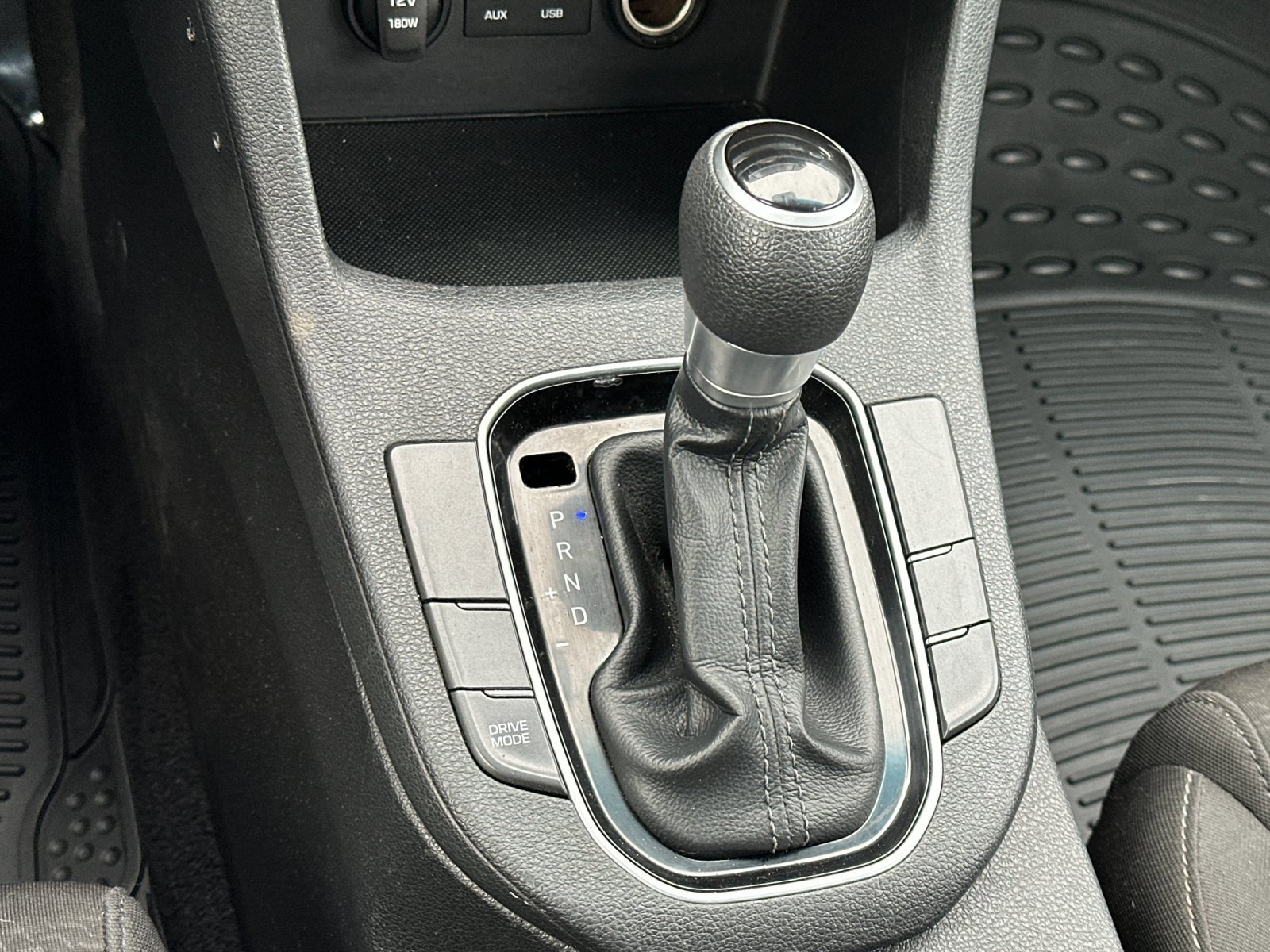 Used 2019 Hyundai Elantra GT image 21