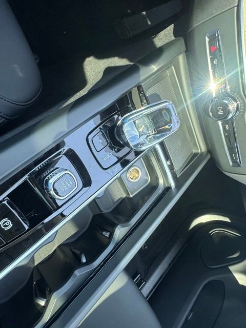 New 2026 Volvo XC60 B5 Plus w/ Climate Package image 25