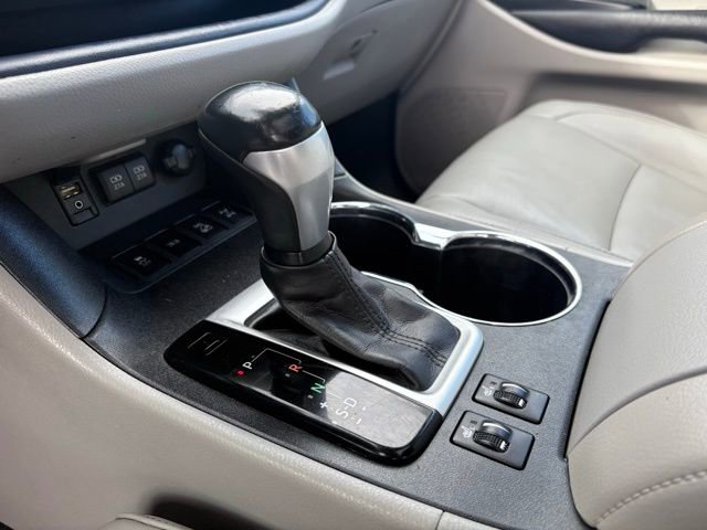 Used 2017 Toyota Highlander XLE image 31