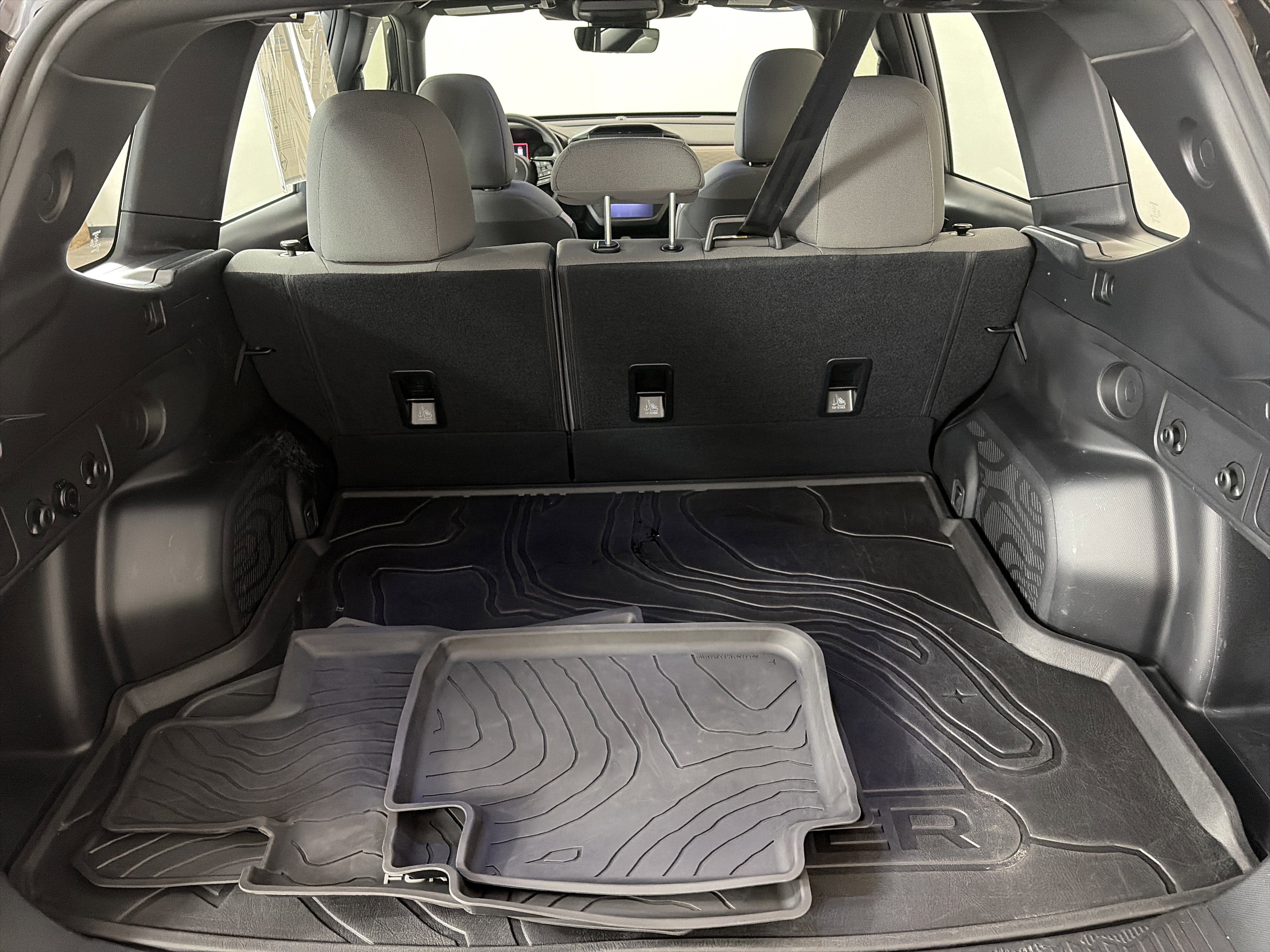 Used 2025 Subaru Forester w/ Convenience Package #1 image 28