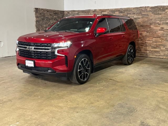 Used 2022 Chevrolet Suburban RST w/ Luxury Package AWD/4WD image 5