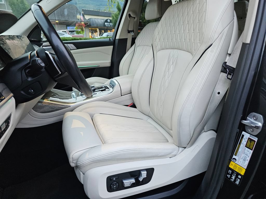 Used 2020 BMW X7 xDrive40i AWD/4WD image 24