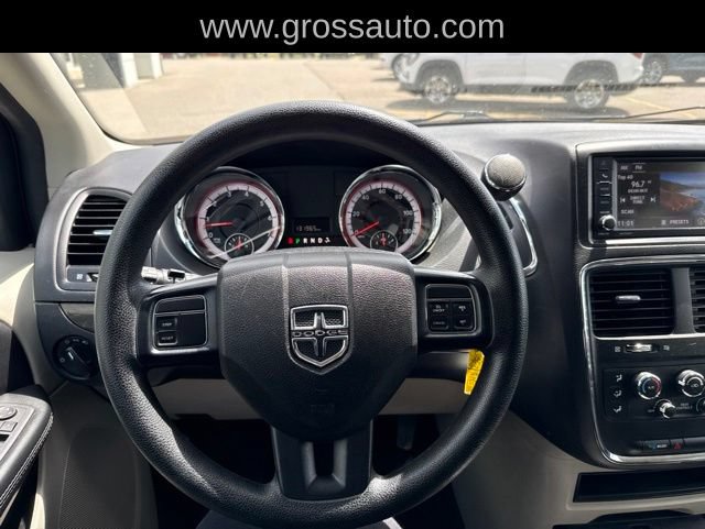 Used 2020 Dodge Grand Caravan SE FWD image 17