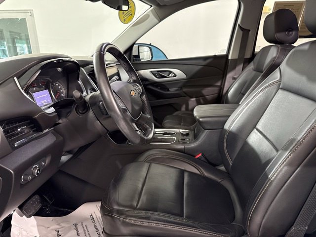 Used 2020 Chevrolet Traverse LT FWD image 17