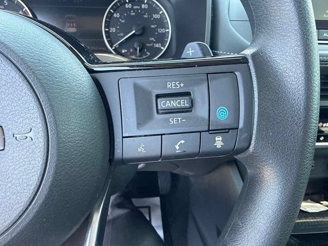 Used 2023 Nissan Rogue SV AWD/4WD image 30
