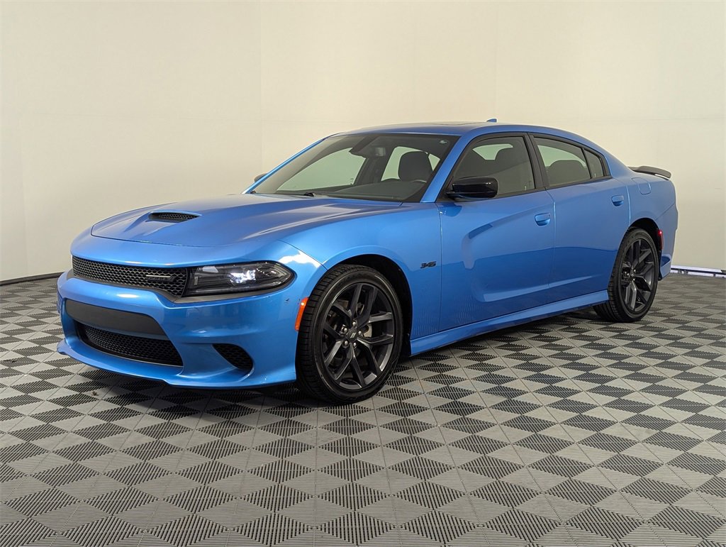 Used 2023 Dodge Charger R/T w/ Blacktop Package image 9