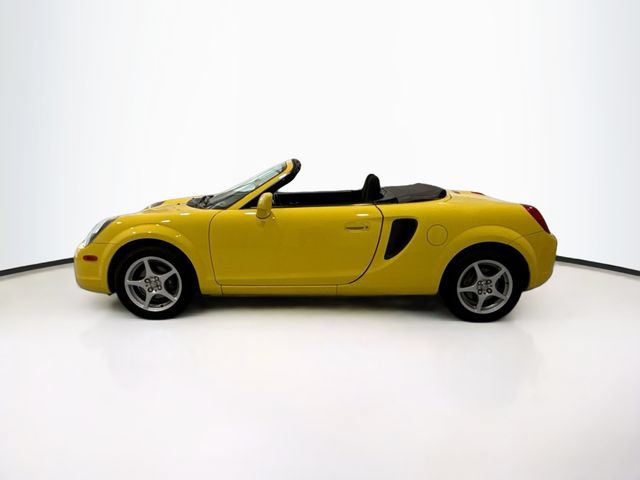 Used 2001 Toyota MR2 RWD image 4