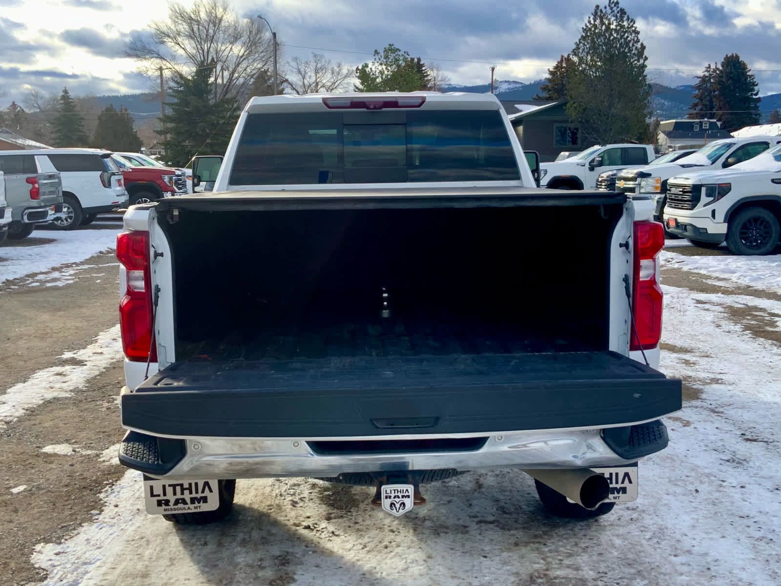 Used 2024 Chevrolet Silverado 2500 High Country image 14