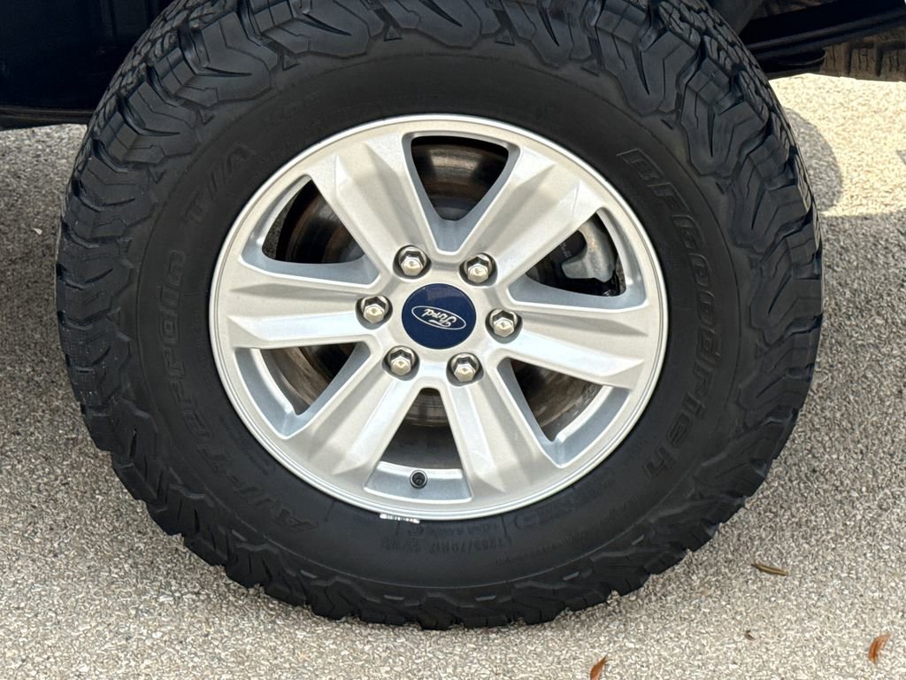 Used 2020 Ford F150 XL w/ Equipment Group 101A Mid image 10