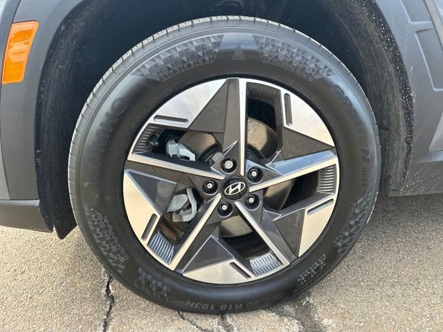 Certified 2025 Hyundai Tucson SEL image 11