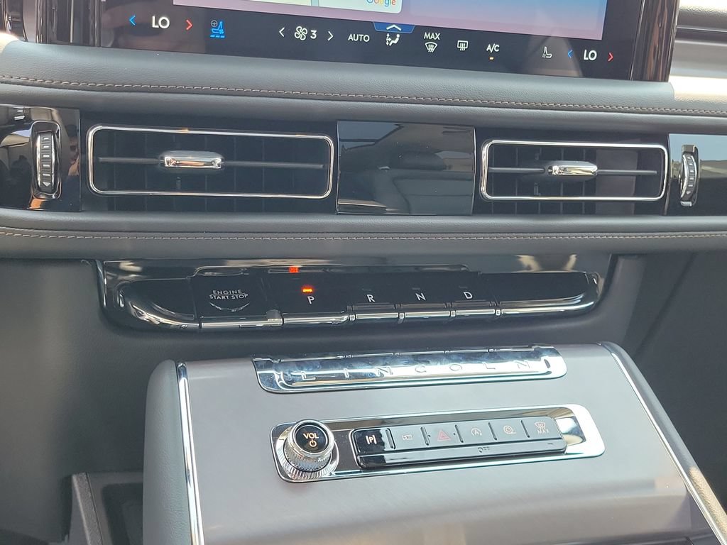 New 2026 Lincoln Aviator AWD image 28