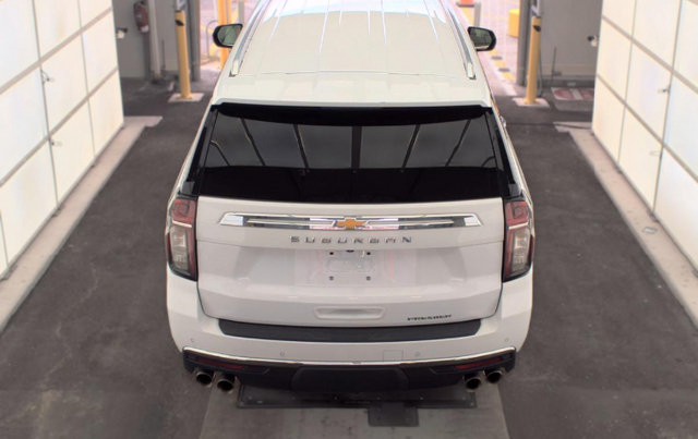 Used 2023 Chevrolet Suburban Premier AWD/4WD image 10