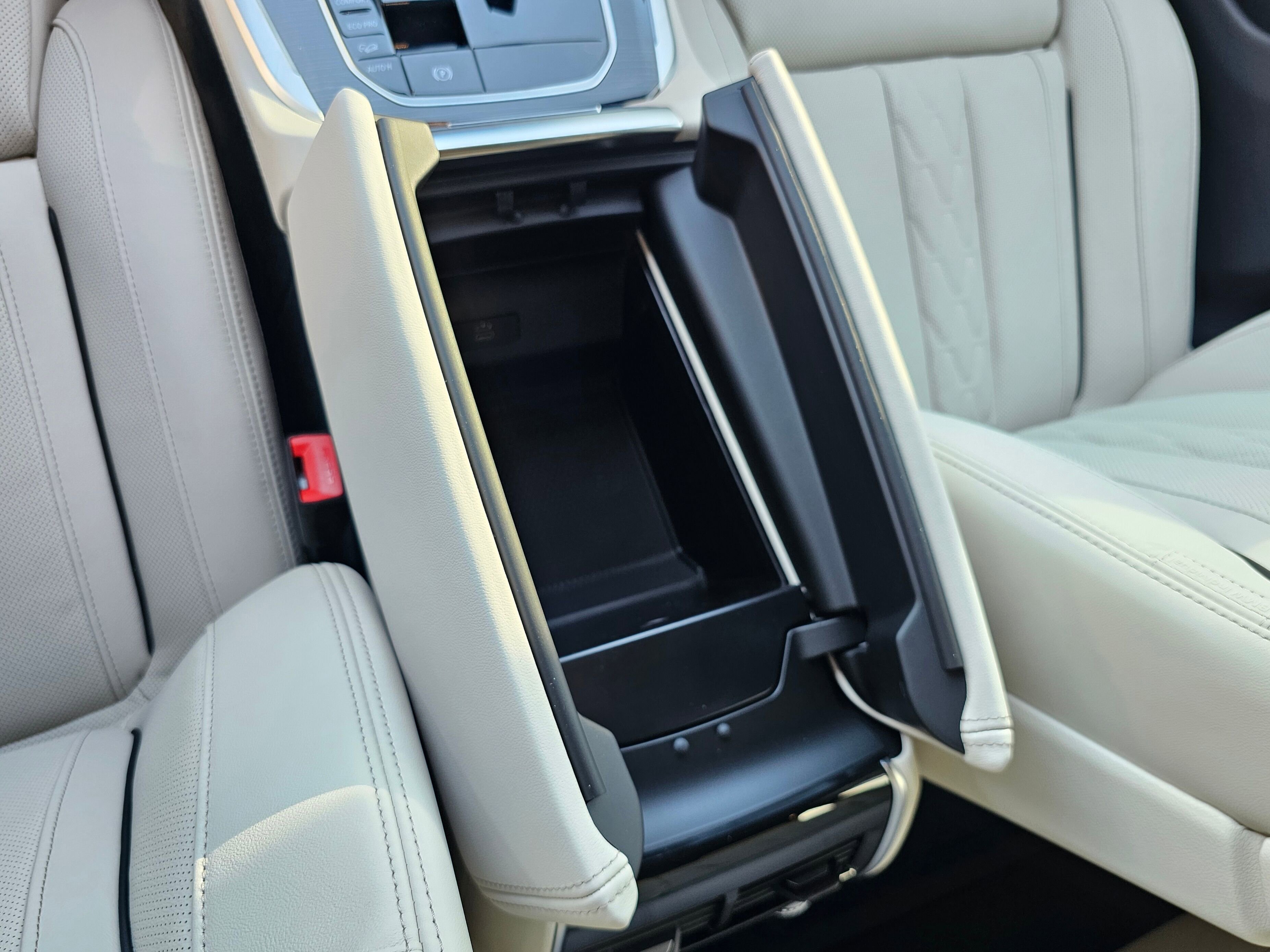 New 2026 BMW X5 xDrive40i w/ Executive Package image 25