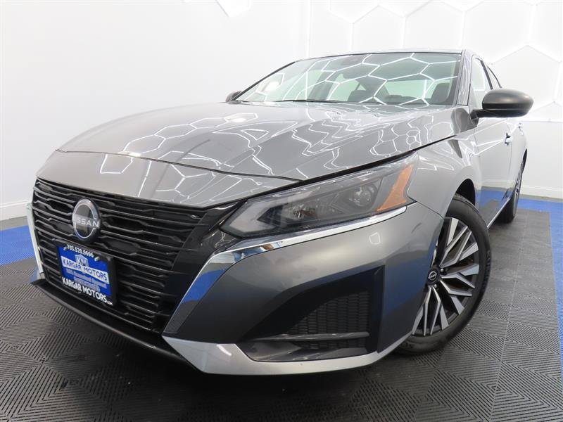 Used 2024 Nissan Altima 2.5 SV