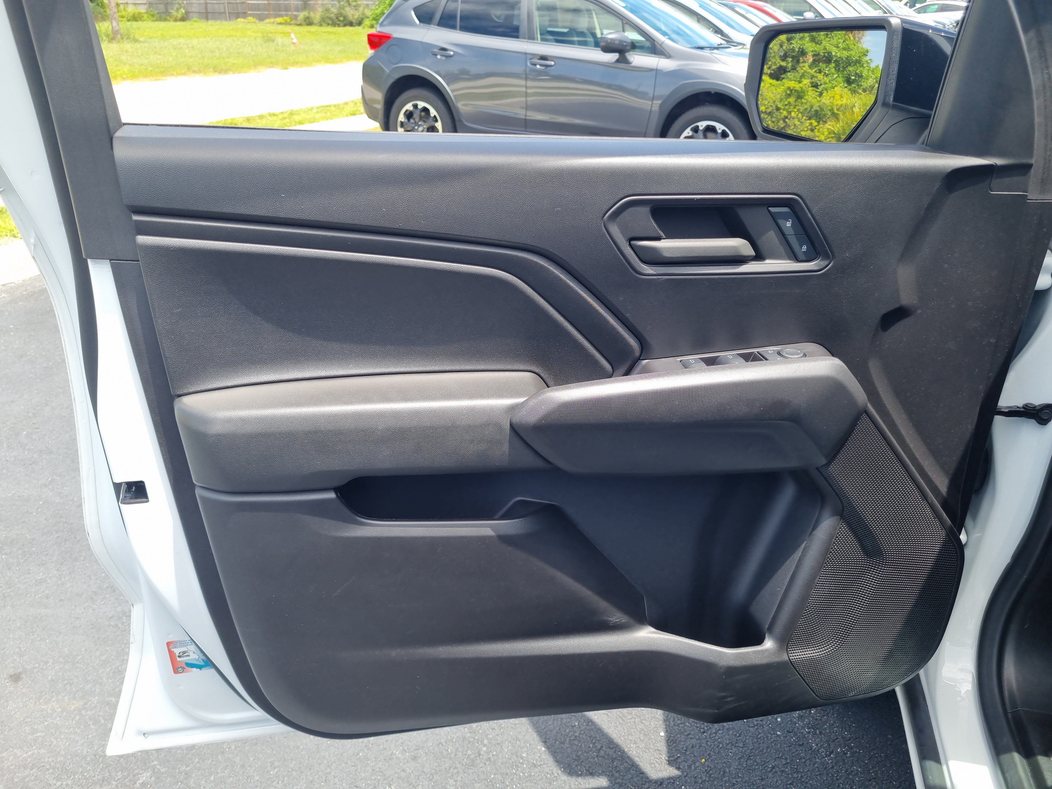 Used 2024 Chevrolet Colorado W/T w/ WT Convenience Package II RWD image 21