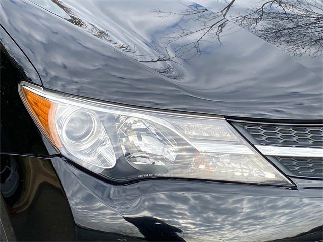 Used 2013 Toyota RAV4 Limited image 4