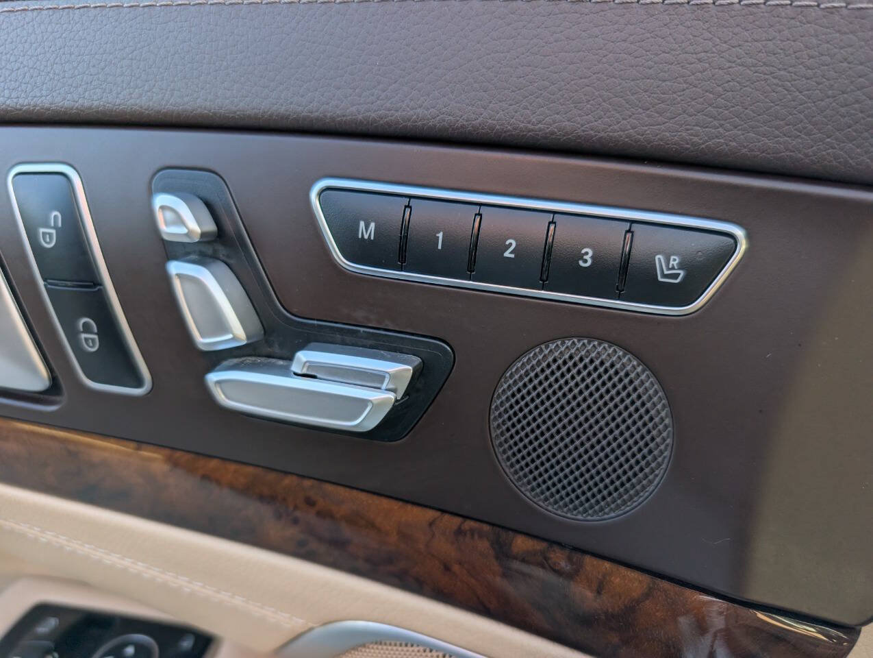 Used 2019 Mercedes-Benz SL 550 image 13
