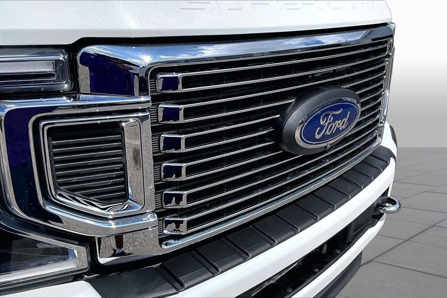 Used 2022 Ford F450 Limited w/ FX4 Off-Road Package AWD/4WD image 30