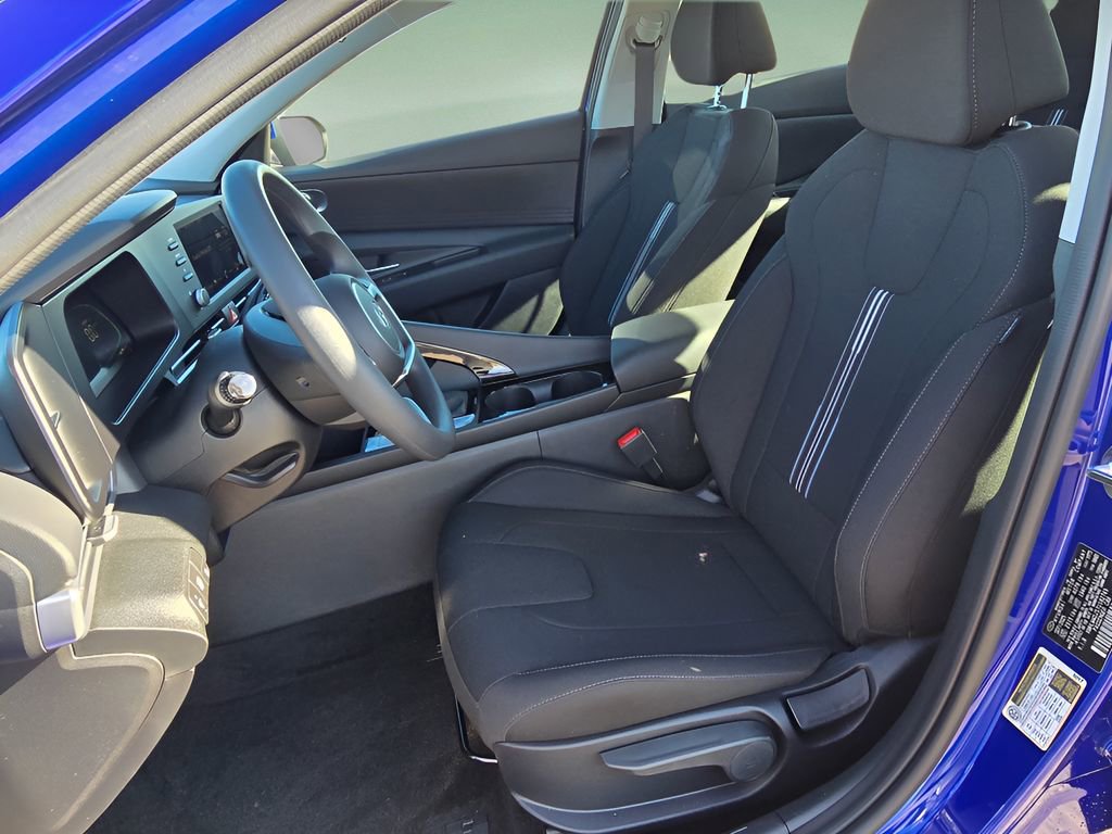 New 2026 Hyundai Elantra Blue image 13