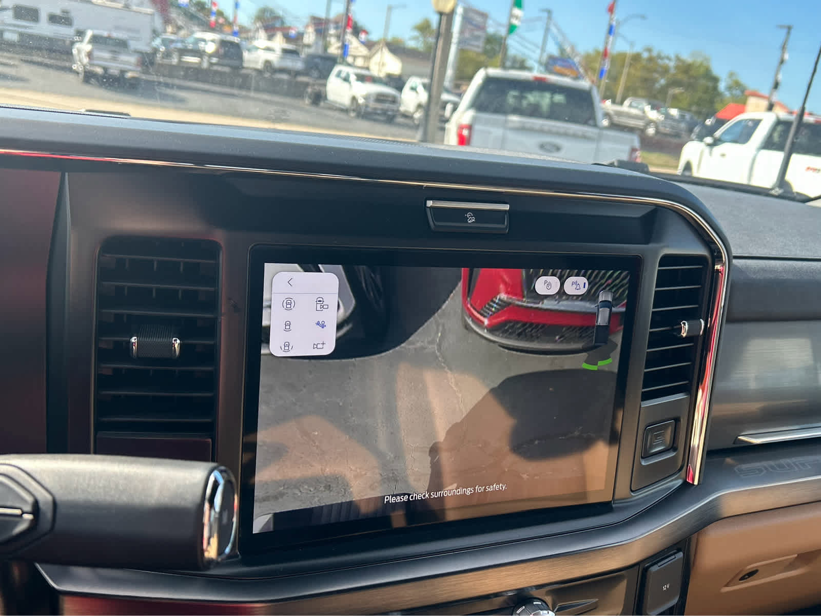 New 2026 Ford F250 Lariat w/ Chrome Package image 38