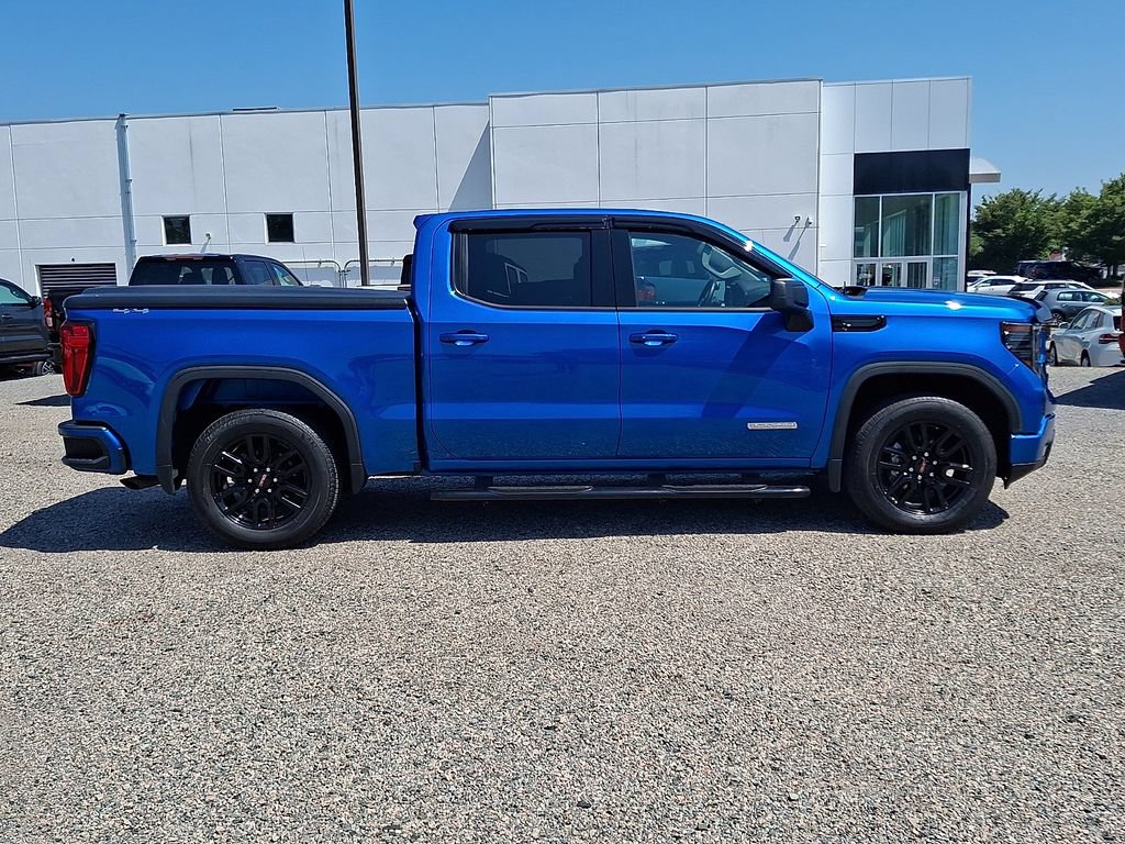 Used 2022 GMC Sierra 1500 Elevation AWD/4WD image 10