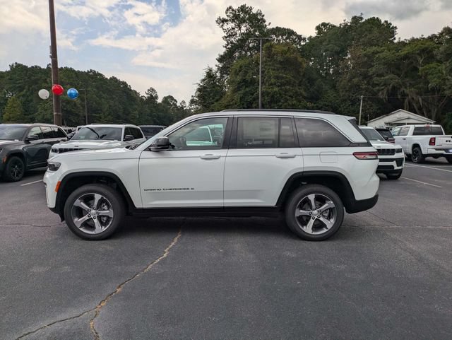 New 2026 Jeep Grand Cherokee Limited w/ Trailer Tow Package AWD/4WD image 7